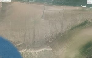Pflugspuren im Watt nördlich von Pellworm. Foto: Google Earth